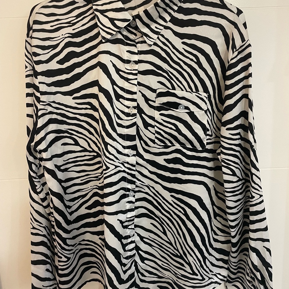 Solution Black and White Zebra Print Button Down Blouse L